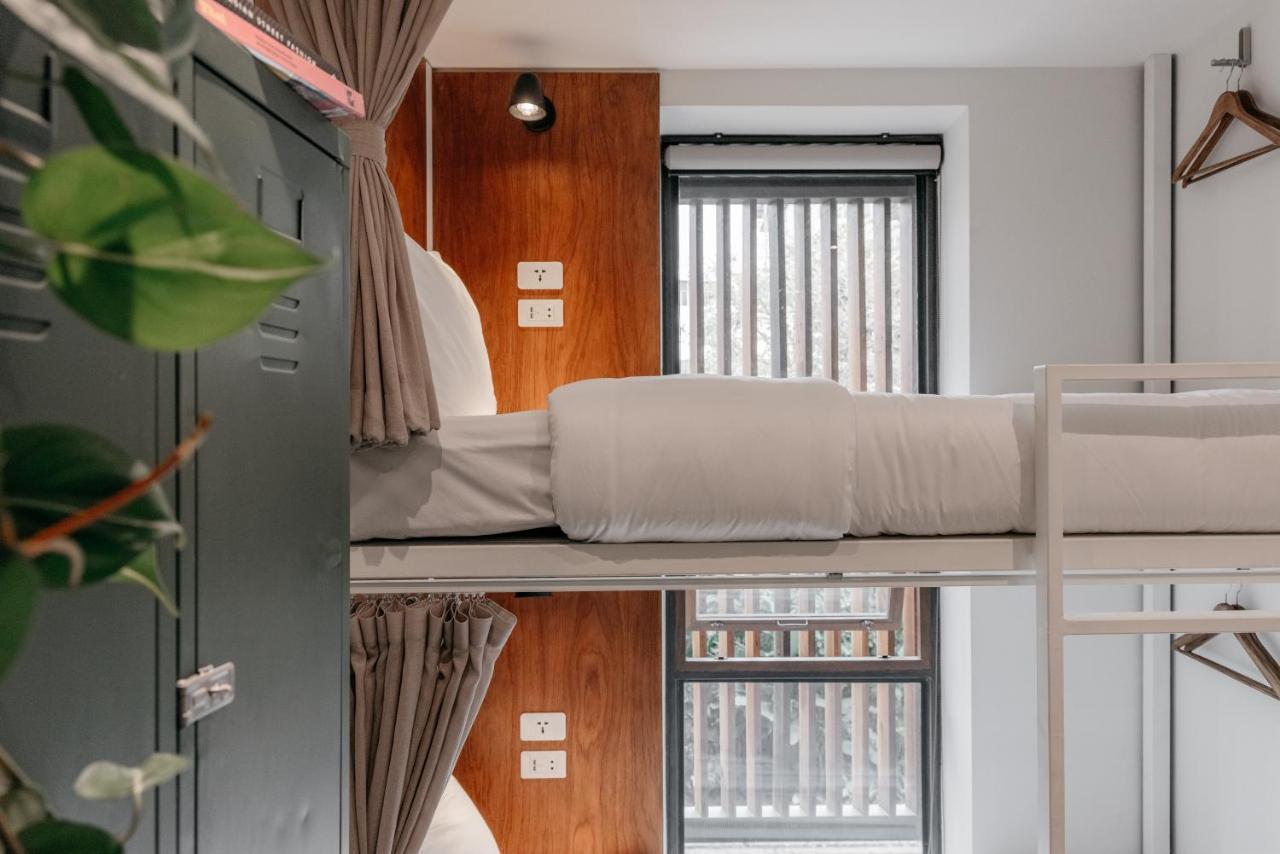 Tamni Hostel Bangkok Szoba fotó
