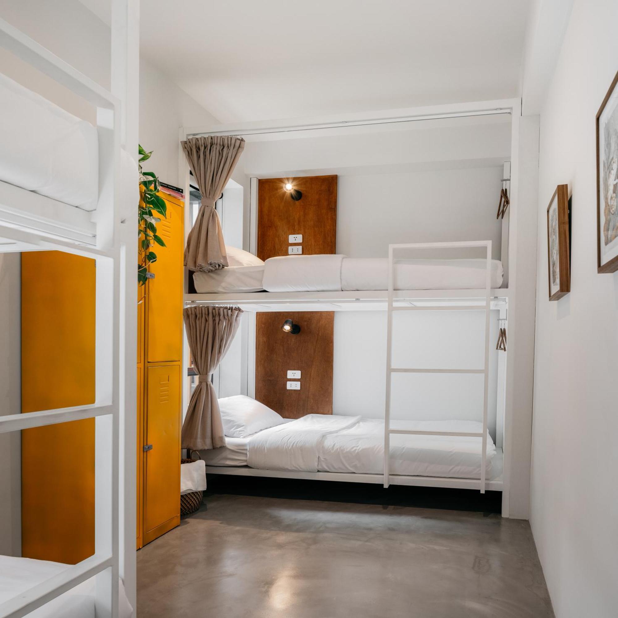 Tamni Hostel Bangkok Szoba fotó